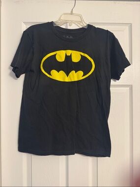 Black Kids' Batman Logo Tee - Yellow Bat Emblem